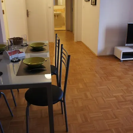 Kila Apartment *